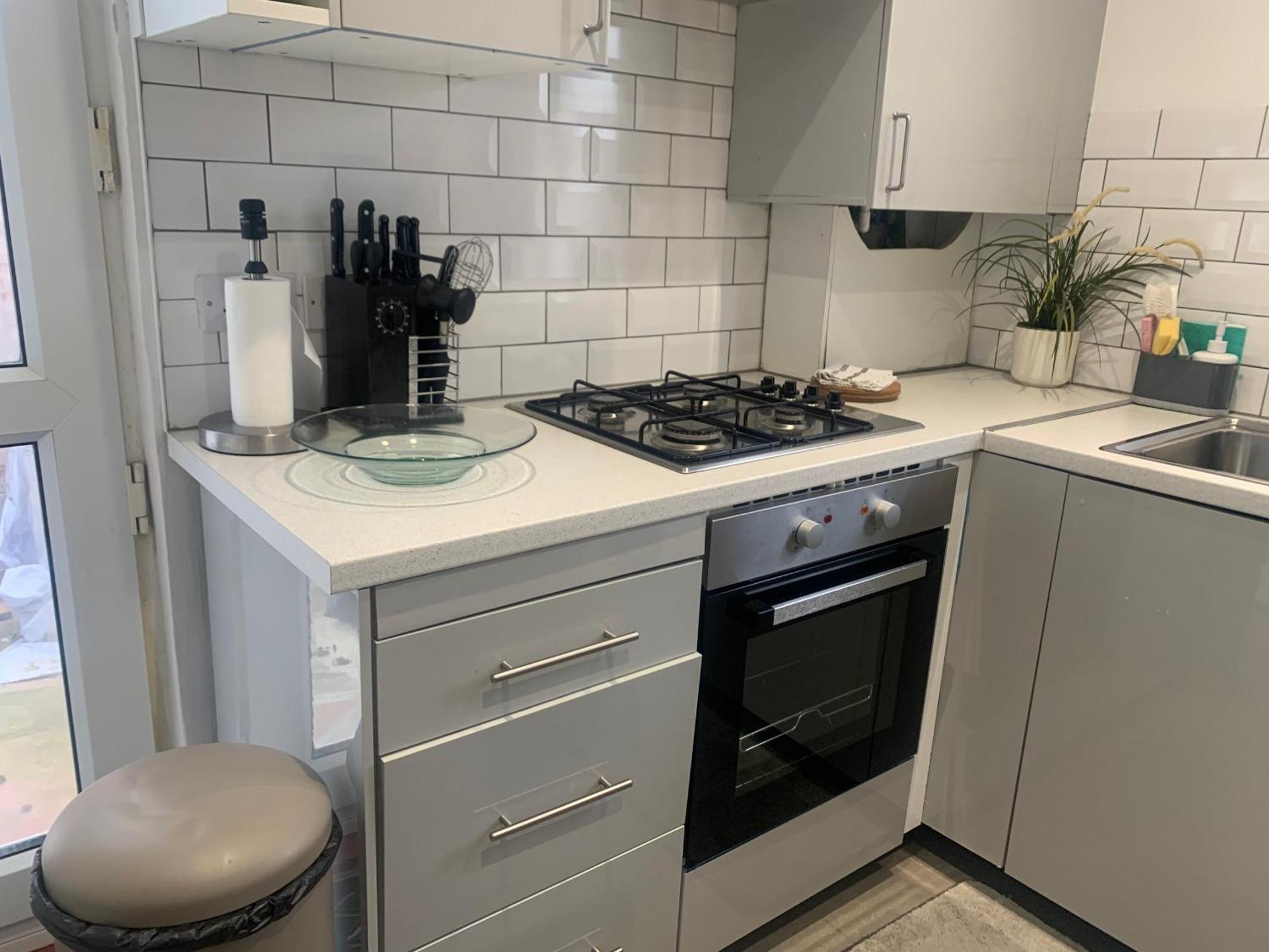 L A Place Croydon, London Villa Norwood Buitenkant foto