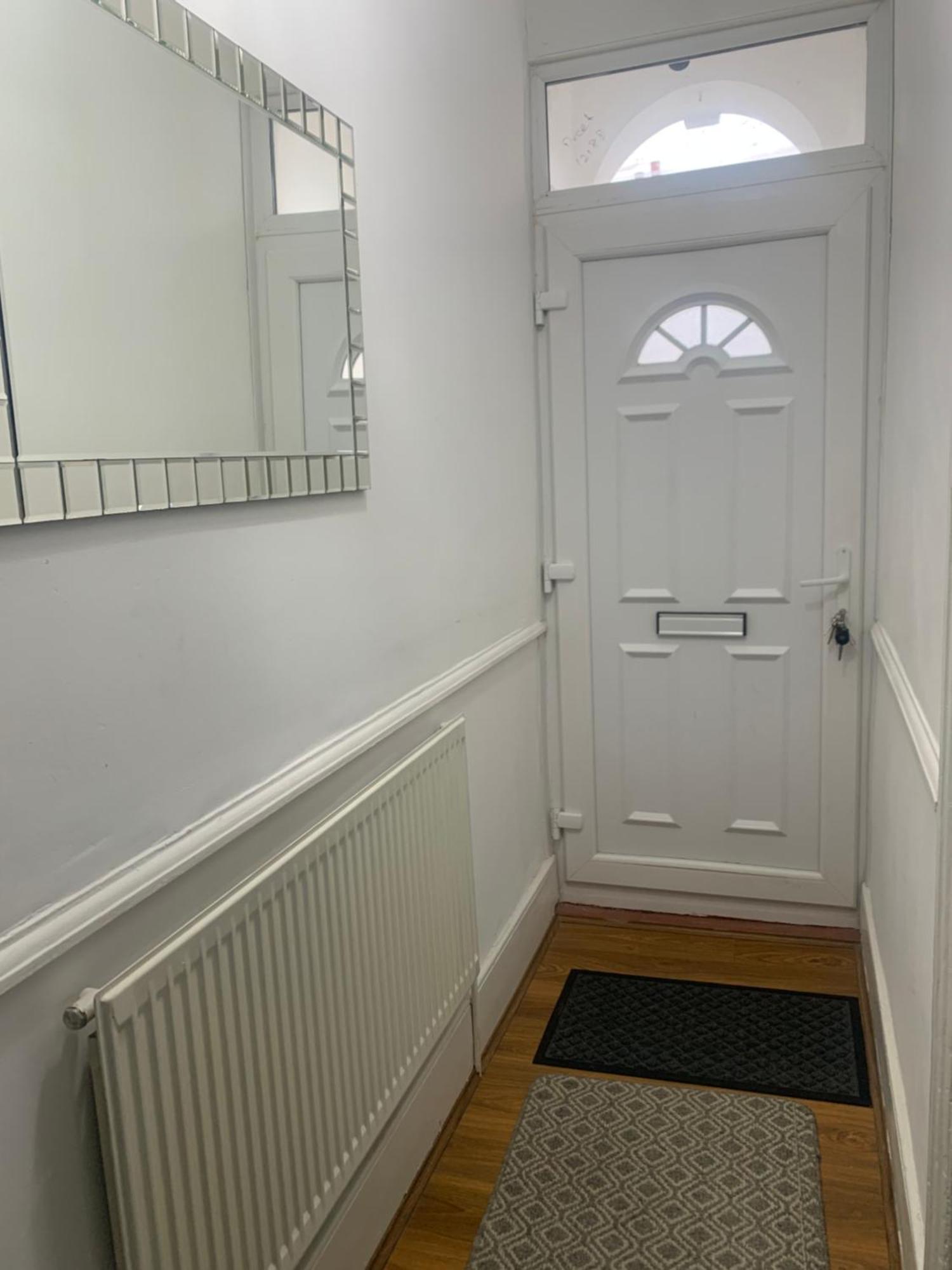 L A Place Croydon, London Villa Norwood Buitenkant foto